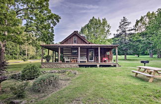 Photo 1 - Restored Buchanan Log Cabin - Built in the 1700s