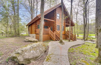 Photo 1 - Lovely Gatlinburg Cabin w/ Private Hot Tub