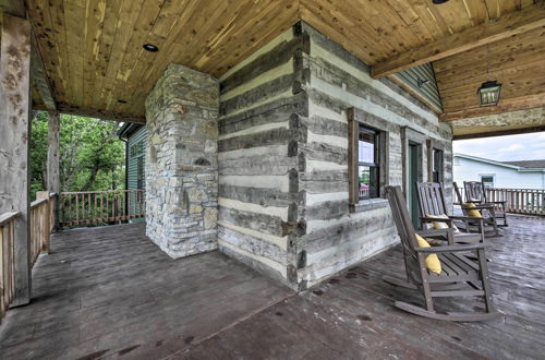 Photo 19 - Bross Brother's Cabin w/ Wraparound Porch