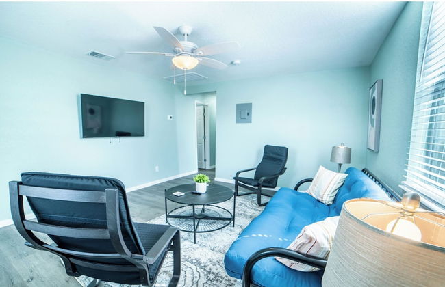Fascinating 1br/1 BA Near Festive DT and Riverwalk - Photo 13