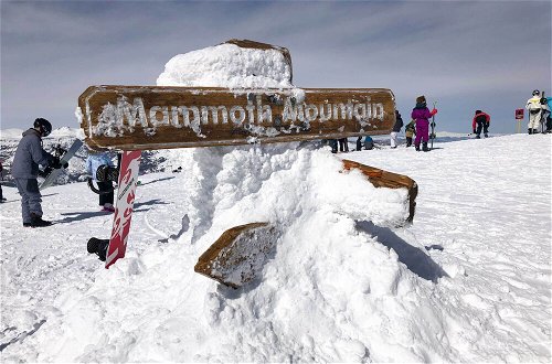 Foto 7 - The Mammoth Lodge by Hiking, Lakes, Skiing & More