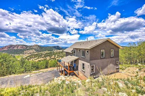 Photo 28 - Cripple Creek Moutain Retreat: Hot Tub + Grill