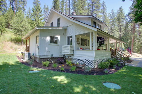 Photo 31 - Modern Farmhouse w/ Movie Room - 6 Mi to Lake