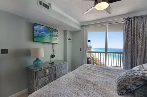 Photo 4 - Pelican Beach 2012 2 Bedroom Condo by Pelican Beach Management