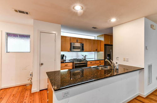 Photo 20 - Modern Houston Townhome: 5 Miles to Downtown