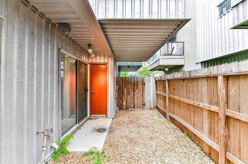 Photo 5 - Modern Houston Townhome: 5 Miles to Downtown