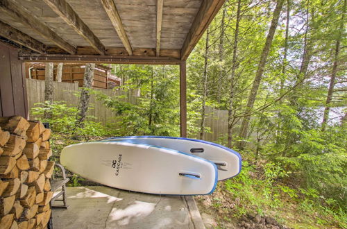 Foto 6 - Waterfront Escape w/ Kayak, Paddle Boards, & Sauna