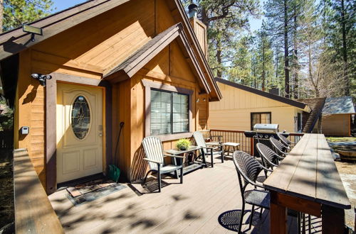 Photo 6 - Goldilodge: Big Bear Lake Cabin w/ Spacious Yard