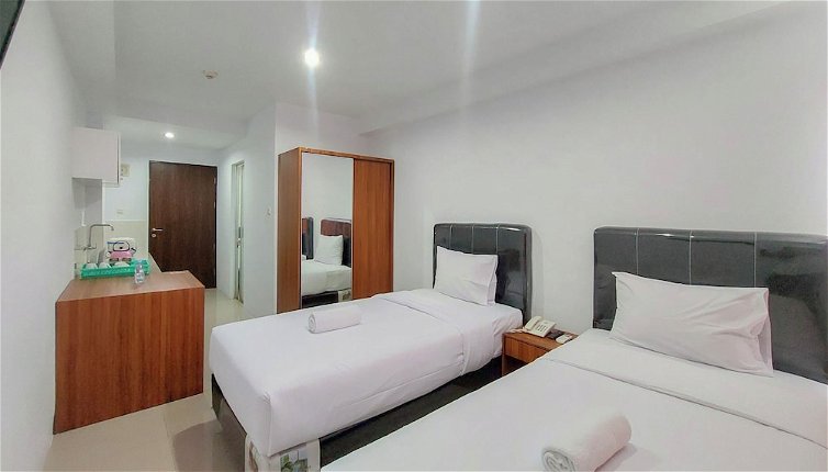 Foto 1 - Comfort And Homey Studio At Skyview Medan Apartment