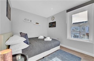 Photo 2 - Lovely 1-bed Studio in West Drayton