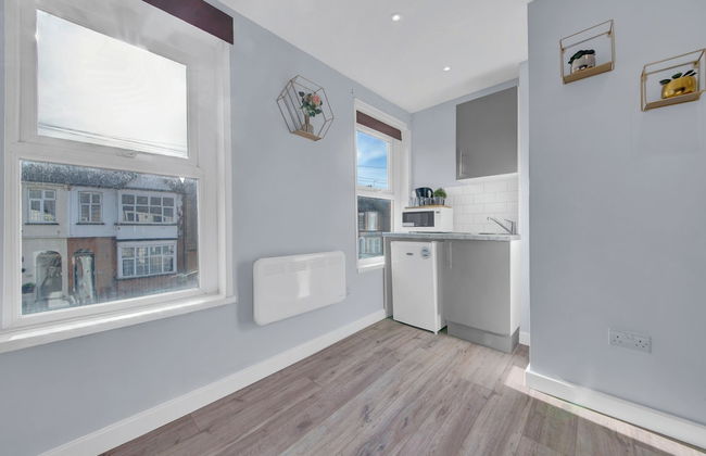 Lovely 1-bed Studio in West Drayton - Foto 9