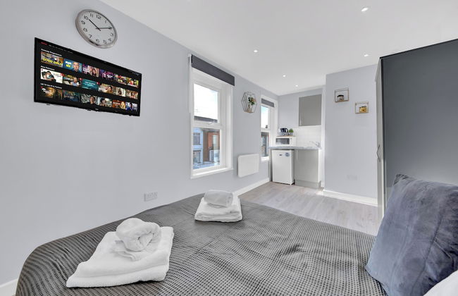 Lovely 1-bed Studio in West Drayton - Foto 15