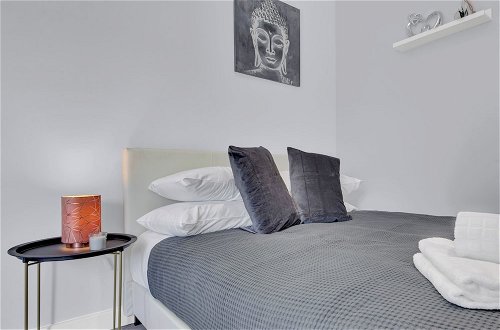 Photo 4 - Lovely 1-bed Studio in West Drayton