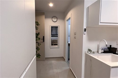 Foto 59 - White Door Apartments