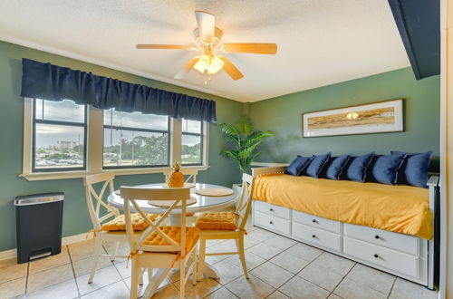 Foto 8 - Panama City Vacation Rental w/ Community Pool