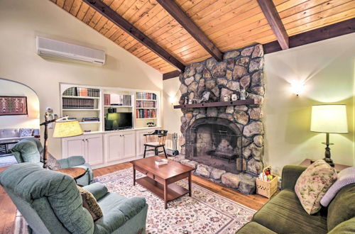Foto 1 - Spacious Bartlett Home w/ Fireplace + Kitchen
