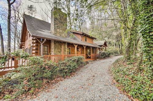 Photo 11 - Grand Maggie Valley Cabin: Walk to Golfing