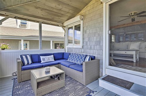Foto 8 - Oceanfront Cape Cod Home w/ Porch, Yard + Grill