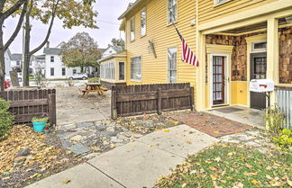 Foto 1 - Historic Troy Home Close to Shops w/ Fire Pit