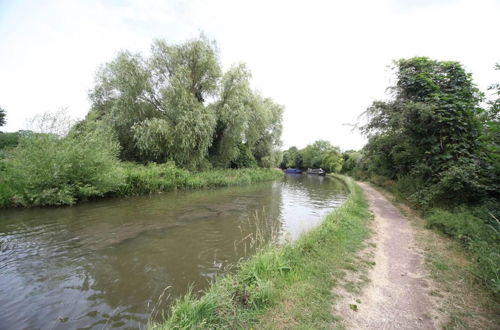 Photo 35 - Stunning 1-bed Apartment in Milton Keynes