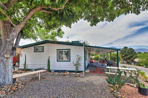 Photo 2 - Cozy Cottonwood Gem: Patio & 180-degree Views