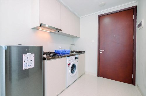 Foto 6 - Simply And Comfort Stay Studio Room Green Sedayu Apartment