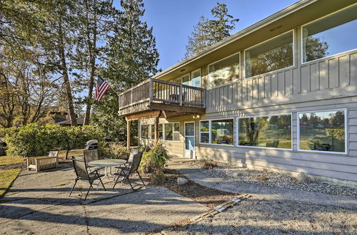 Photo 6 - Lakefront Seattle Area House w/ Private Deck