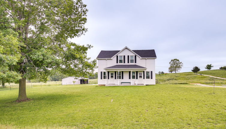 Photo 1 - Peaceful Country Home in Serene Setting With Yard