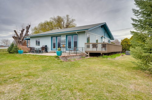 Photo 21 - East Wenatchee Home w/ Yard & Hot Tub