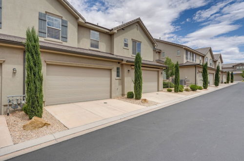 Photo 21 - Washington Townhome w/ Views & Pool Access