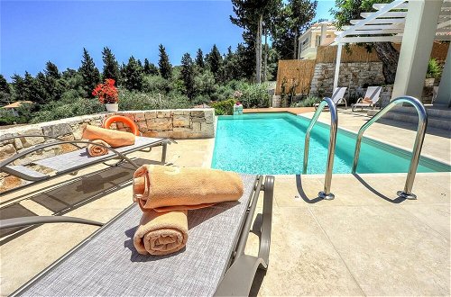 Foto 22 - Apeiron II Villa - Sunny Modern Pool - Walk to Gaios