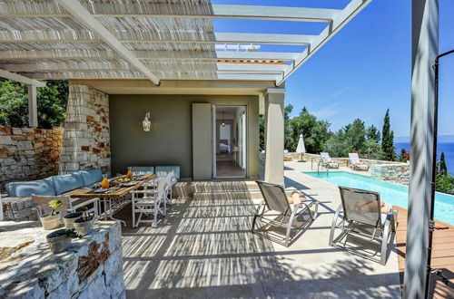 Photo 9 - Apeiron II Villa - Sunny Modern Pool - Walk to Gaios