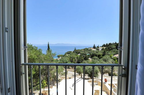 Photo 20 - Apeiron II Villa - Sunny Modern Pool - Walk to Gaios