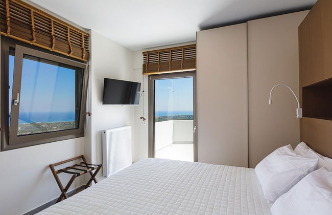 Villa Rizes Luxury in Maroulas - Photo 27