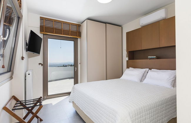 Villa Rizes Luxury in Maroulas - Photo 25