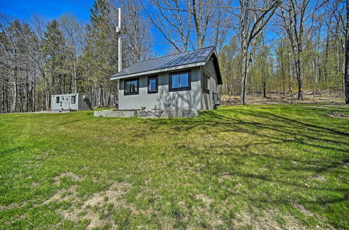 Foto 9 - Cozy Hillside Retreat w/ Bbq, Fire Pit, & Trails