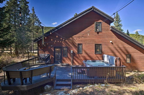 Photo 3 - Cozy Blue River Cabin w/ Treehouse: 6 Mi to Skiing