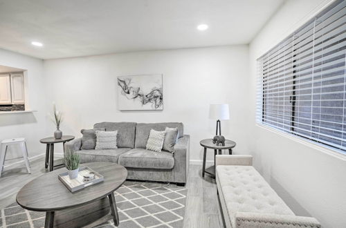 Photo 9 - Chic Phoenix Condo w/ Community Amenities