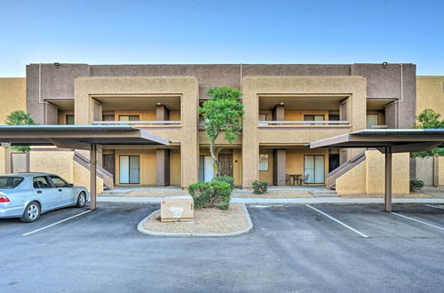 Photo 23 - Chic Phoenix Condo: Pool Access, Close to Hiking