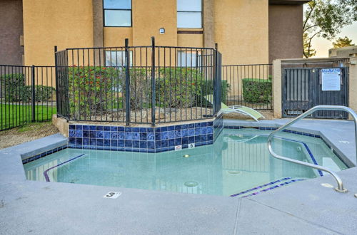 Foto 25 - Chic Phoenix Condo: Pool Access, Close to Hiking