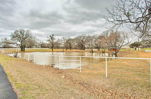 Foto 18 - Dog-friendly Texas Ranch w/ Patio, Horses On-site