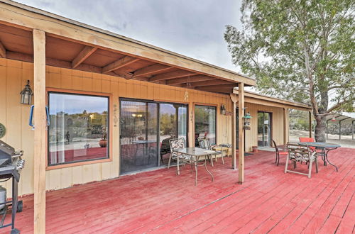 Photo 14 - Mountain-view Retreat w/ Modern Interior & Kitchen