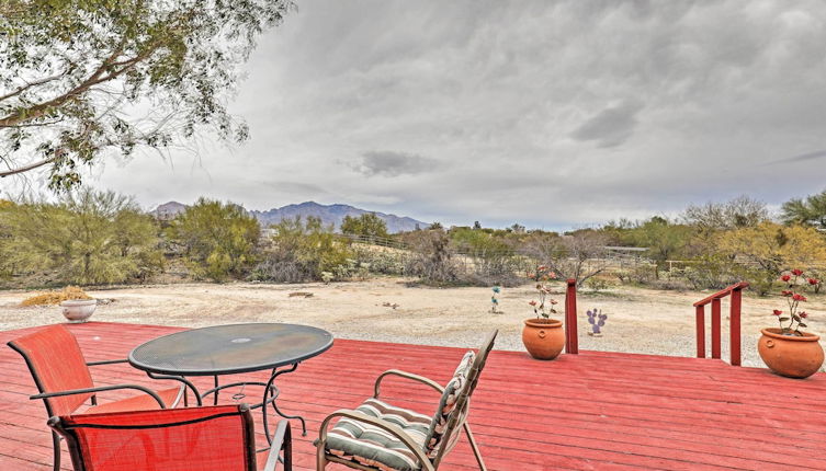 Photo 1 - Mountain-view Retreat w/ Modern Interior & Kitchen