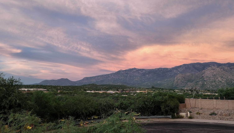 Photo 1 - Family-friendly Oro Valley Home w/ Mtn Views