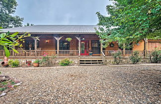 Foto 1 - Cabin w/ Hot Tub: 4 Mi to Broken Bow Lake