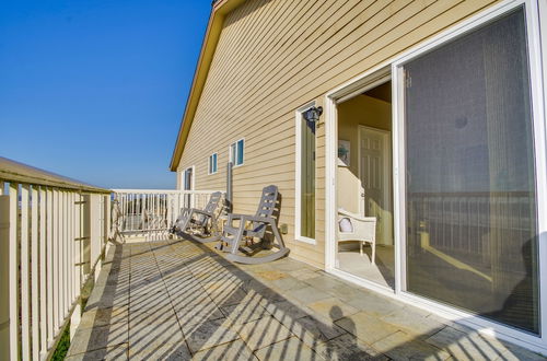 Photo 10 - Quiet Waterfront Escape w/ Hot Tub & Beach Access