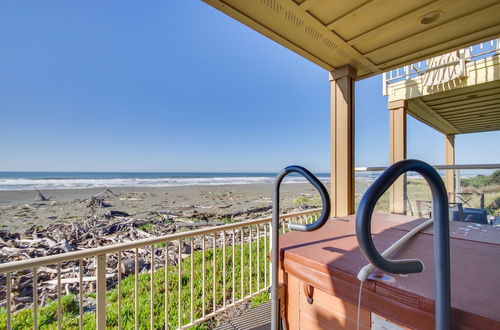 Photo 33 - Quiet Waterfront Escape w/ Hot Tub & Beach Access