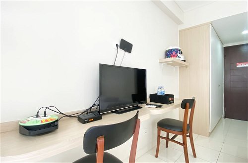 Foto 12 - Comfort And Homey Studio Room (No Kitchen) Elvis Tower Apartment