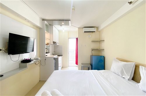 Photo 8 - Best Strategic And Cozy Studio At Bassura City Apartment