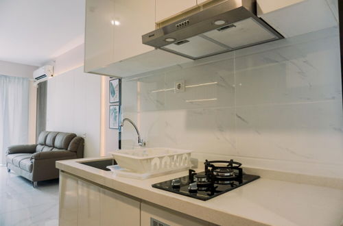 Photo 11 - Homey And Spacious 3Br At Sky House Bsd Apartment